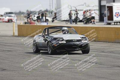 media/Jun-01-2025-CalClub SCCA (Sun) [[eae223c5dd]]/Group 1/Track Event (Front Straight)/